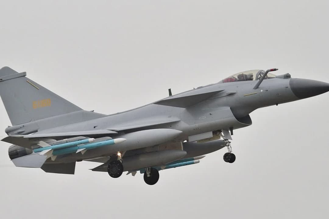 Çin'in J-10 savaş uçakları Mısır'da