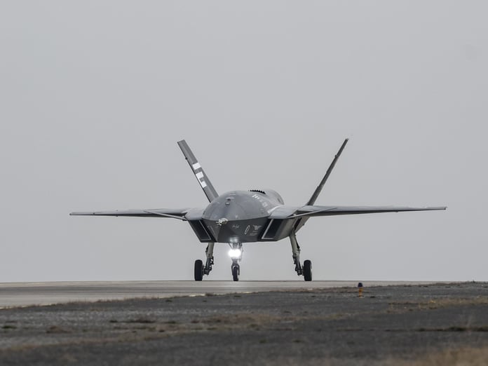 Bayraktar KIZILELMA hedefe doğru ilerliyor