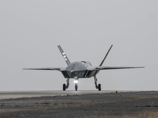 Bayraktar KIZILELMA hedefe doğru ilerliyor