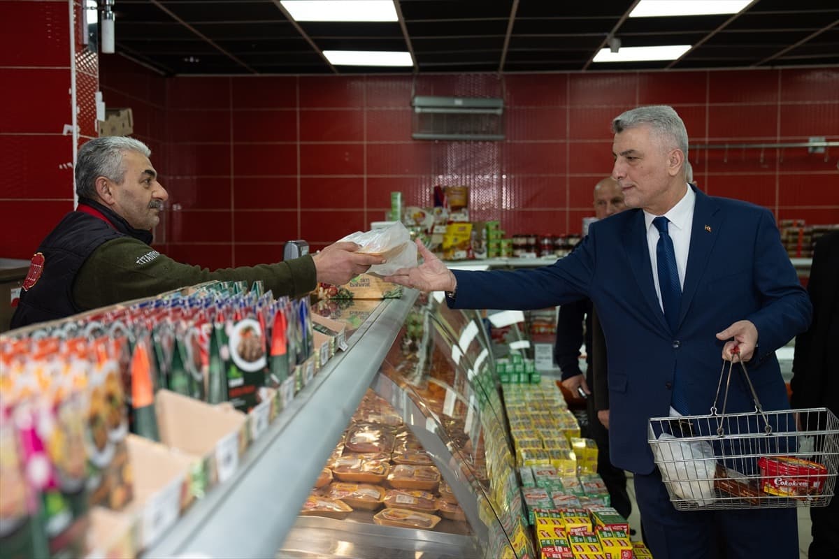 Halkımız boykotçuları boykot etti