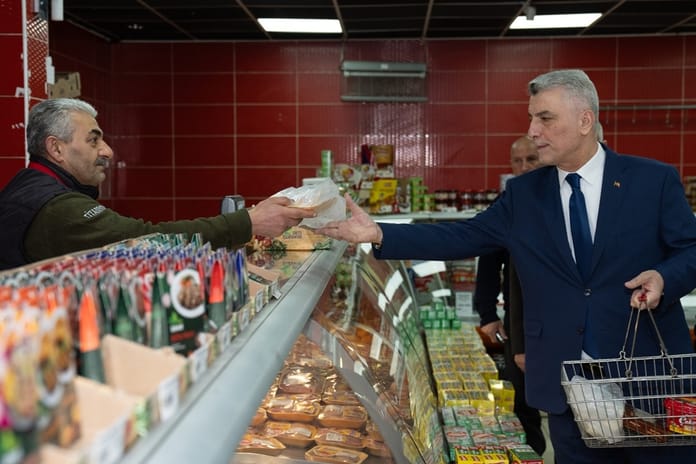 Bakan Bolat: Halkımız boykotçuları boykot etti, Türkiye ekonomisi kazandı