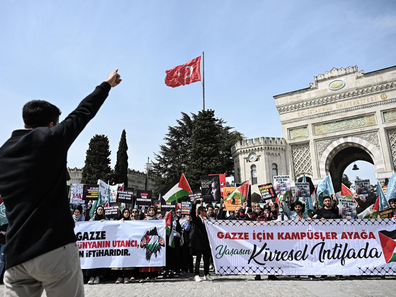 Kampüsler Gazze için ayakta!