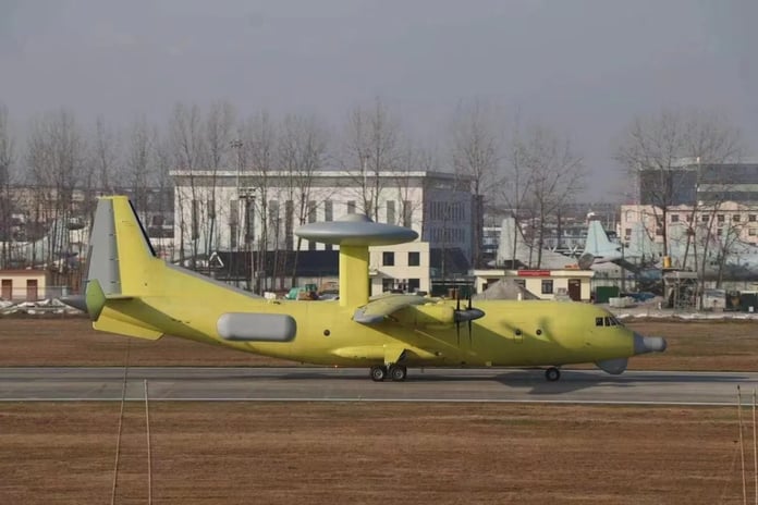 Çin'in yeni nesil KJ-700 AEW&C uçağı detaylı görüntülendi
