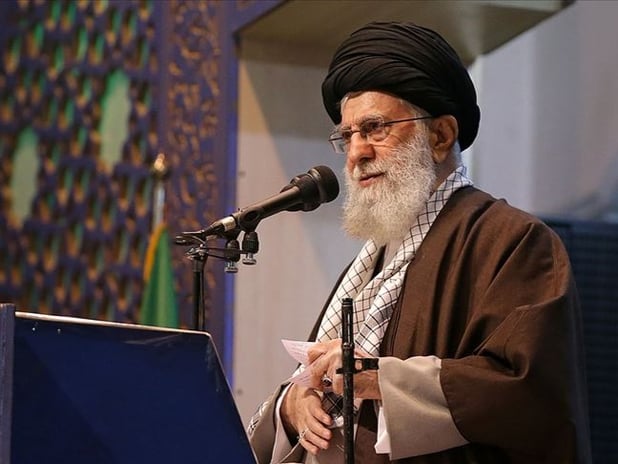 İran ABD'ye meydan okudu: Hamaney Trump'ın müzakere çağrısını reddetti