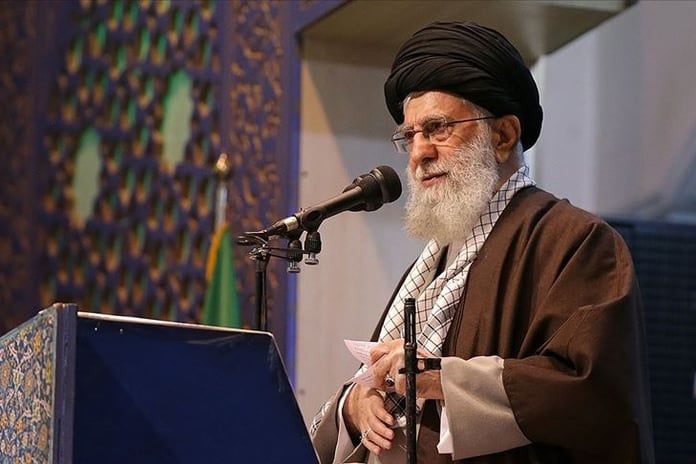 İran ABD'ye meydan okudu: Hamaney Trump'ın müzakere çağrısını reddetti