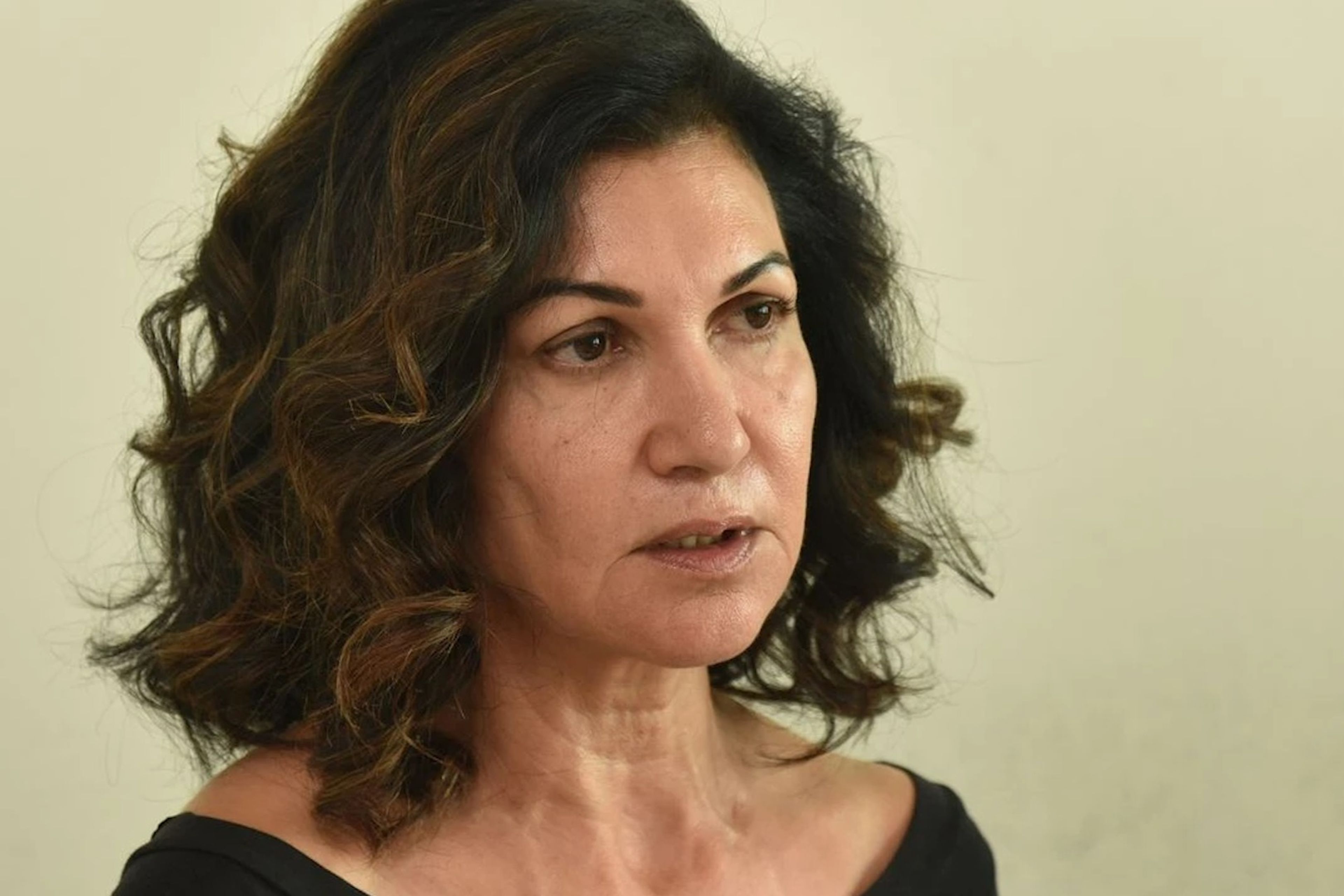 Başörtülü öğrencilerin okula girmesini engelleyen Selma Eylem tehditler savurdu