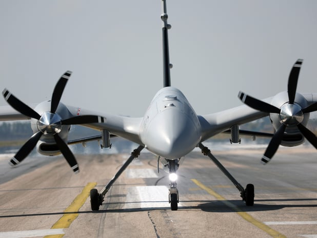 Bayraktar AKINCI 100 bin uçuş saatini aştı