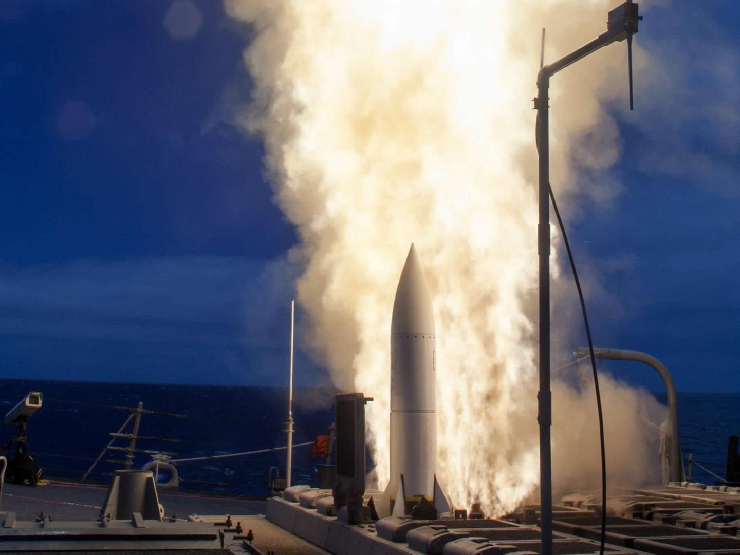 Japonya, ABD'ye SM-6 füzelerinin ortak üretimini teklif etti