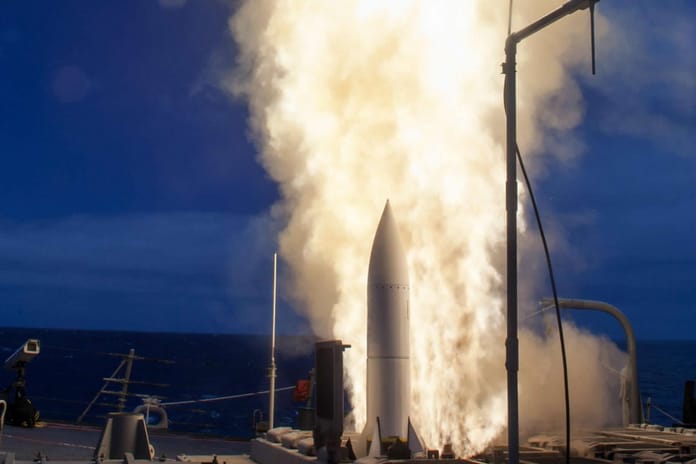 Japonya, ABD'ye SM-6 füzelerinin ortak üretimini teklif etti