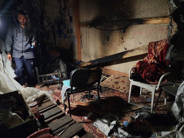 İsrail'den gazetecilerin çadırına kanlı saldırı