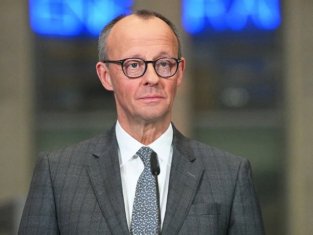 Alman meclisi yeni savunma yatırımını onayladı