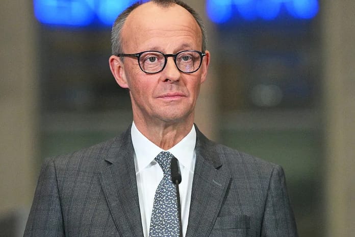 Alman meclisi yeni savunma yatırımını onayladı