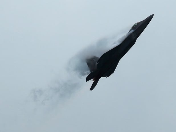 Trump, ABD Hava Kuvvetleri'nin altıncı nesil savaş uçağı için bugün sözleşme imzalayacak