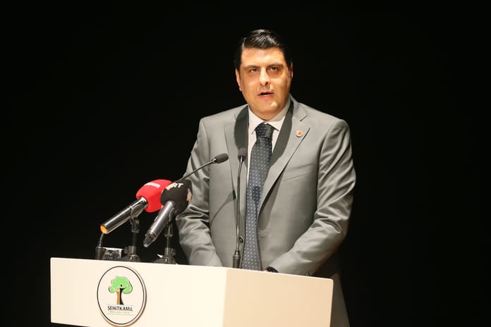 Şehitkamil Belediye Başkanı Umut Yılmaz partiden istifa ettiğini açıkladı