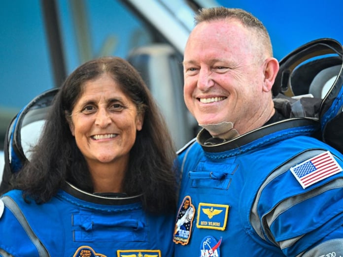 9 aydır uzayda mahsur kalan astronotlar nihayet dünyaya dönüyor