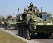 Pentagon ABD-Meksika sınırına asker ve zırhlı araç yığıyor