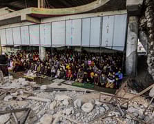 Soykırımın hedefi olan Gazze'de Ramazan Bayramı kutlanıyor