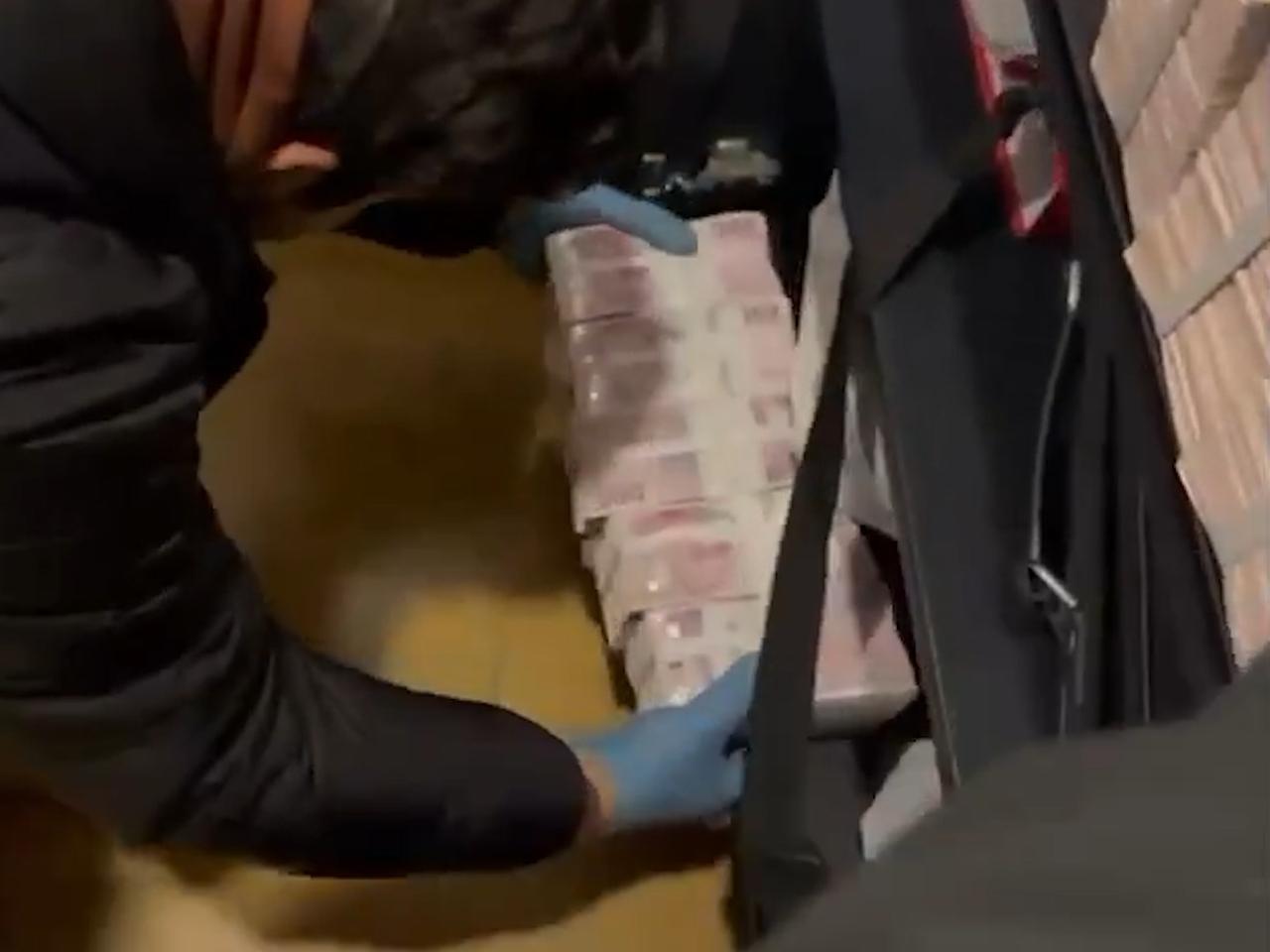 İstanbul'da yolsuzluk ve terör operasyonu