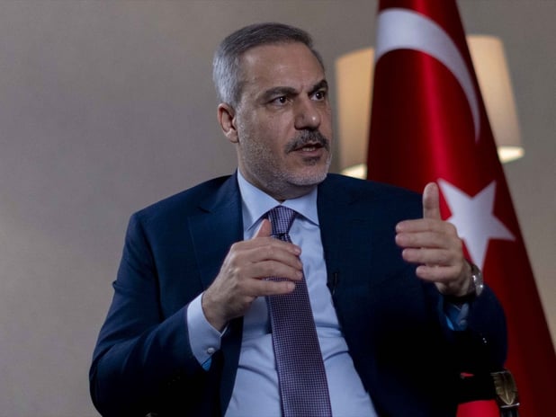 Dışişleri Bakanı Hakan Fidan'dan net mesaj: PKK/YPG kendini feshetmeli