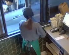 Üzerine sıcak çay döküldü 50 milyon dolarlık tazminat kazandı