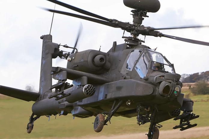 Polonya, ABD'den AH-64D Apache helikopteri kiralıyor