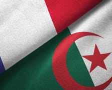 Cezayir'den Fransız diplomatlara sınır dışı kararı