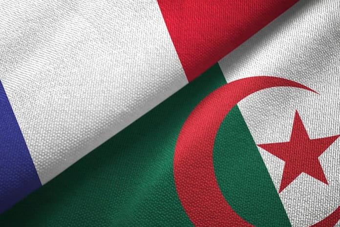 Cezayir'den Fransız diplomatlara sınır dışı kararı