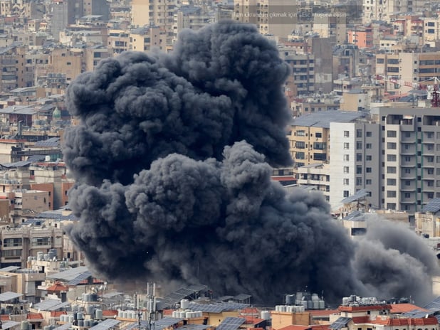 İsrail Lübnan'ın başkenti Beyrut'a saldırı düzenledi