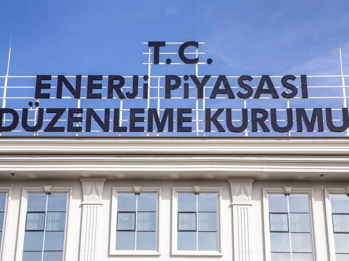 EPDK, depremden bölgesindeki şirketlerin avans ödemelerini erteledi