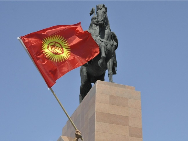 Kırgızistan'da darbeci grup suçüstü yakalandı