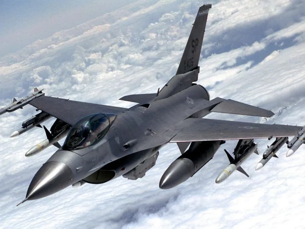 Ukrayna'ya F-16 teslimatı yine ertelendi