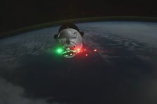 Dragon kapsülü Uluslararası Uzay İstasyonu'na kenetlendi