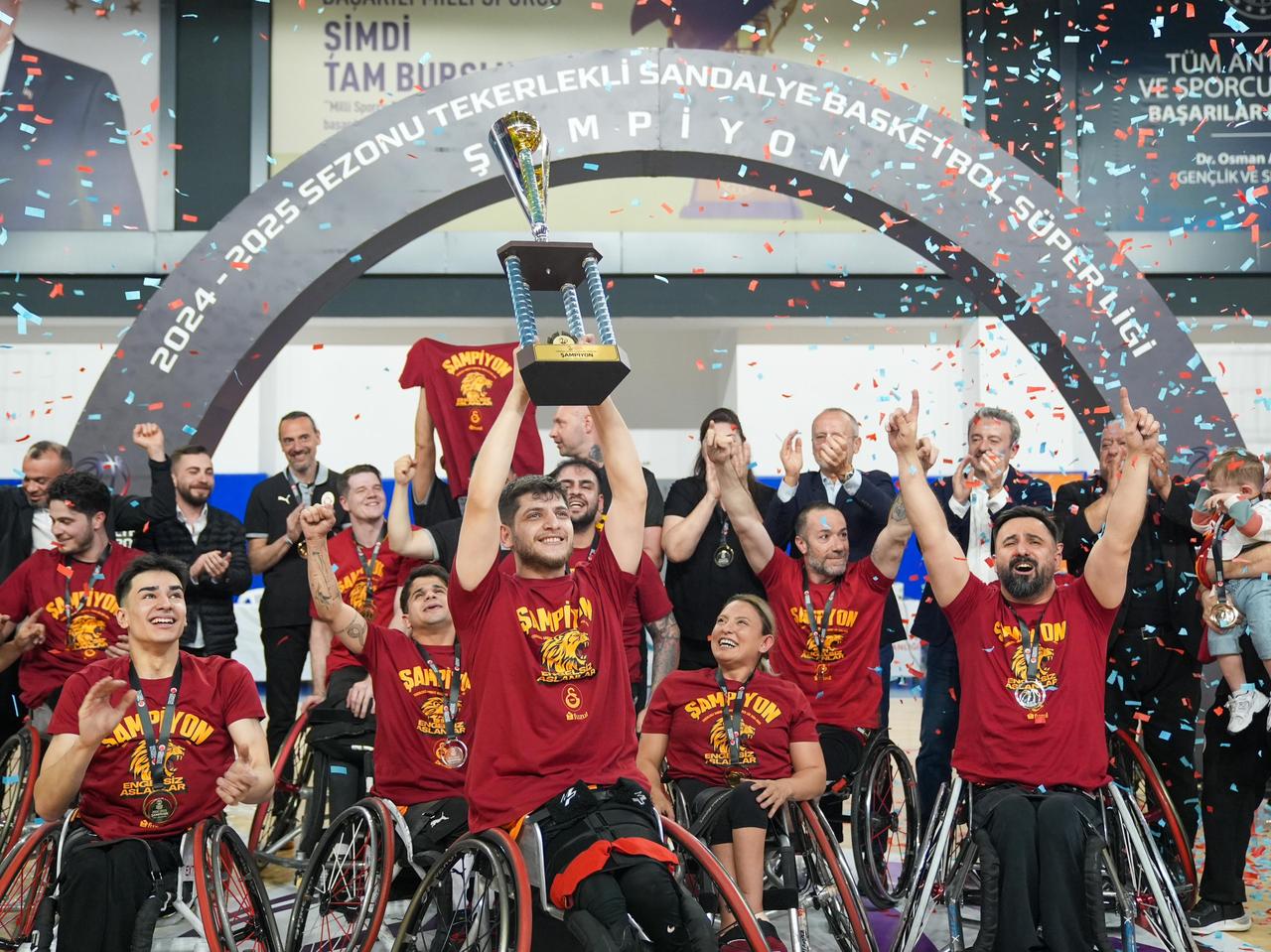 Tekerlekli Sandalye Basketbol Ligi'nde şampiyon Galatasaray