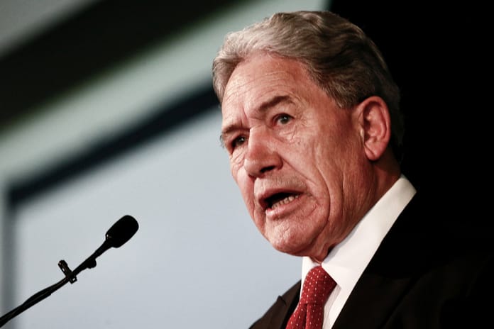 Yeni Zelanda Başbakan Yardımcısı Winston Peters, Gazze'ye destek verenleri "Faşist" olarak nitelendirdi
