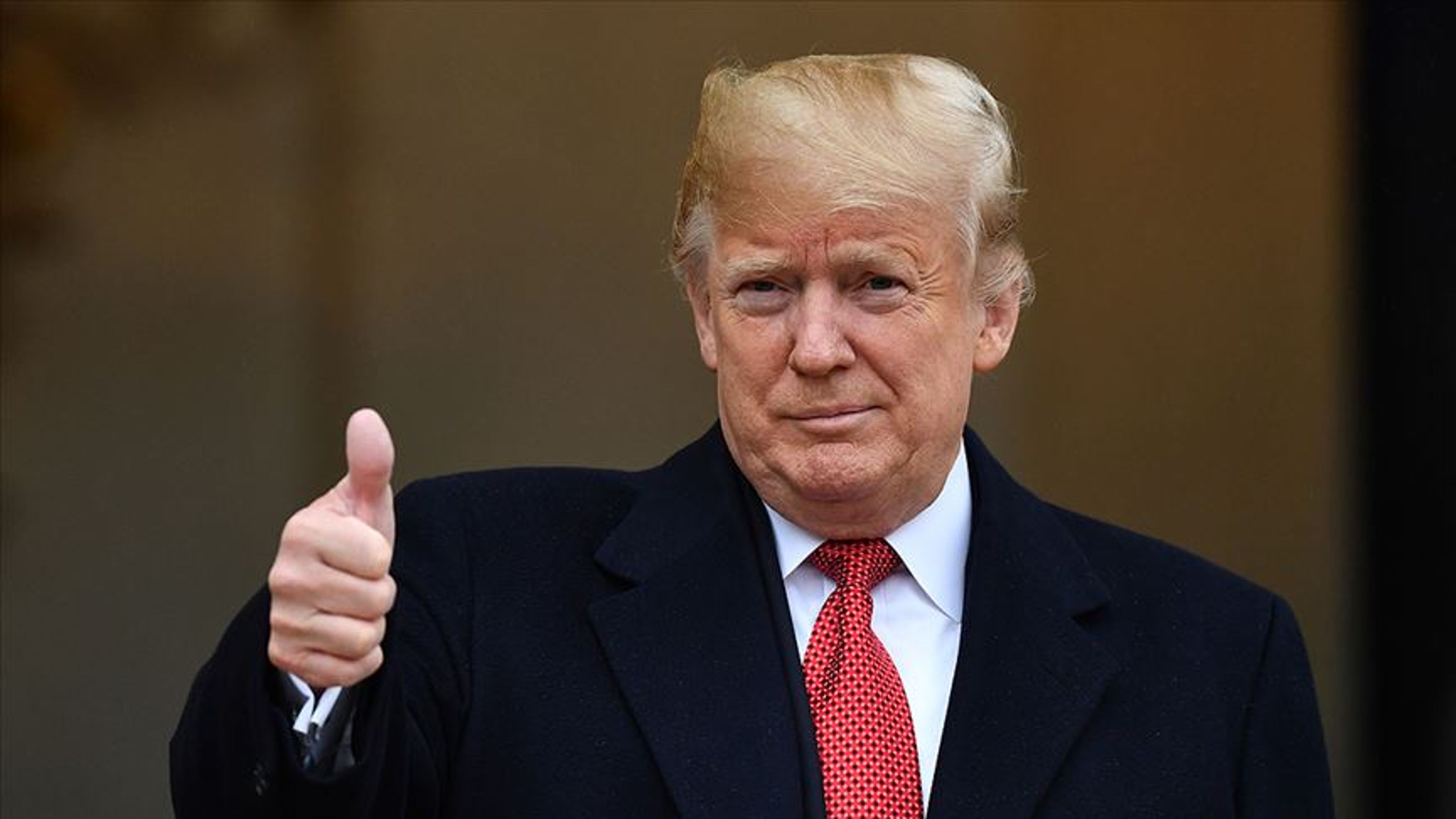 Trump'ın tarifelere ara vermesi ABD borsasını ve doları uçurdu