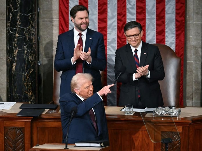 Trump: Tanrı Amerika'yı yeniden büyük yapmak için beni görevlendirdi