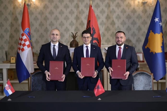 Arnavutluk, Kosova ve Hırvatistan, savunma alanında işbirliği yapacak