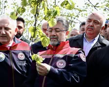 Bakan Yumaklı: Zirai dondan hububat, baklagil ve yağlı tohumlar gibi stratejik ürünler çok etkilenmedi