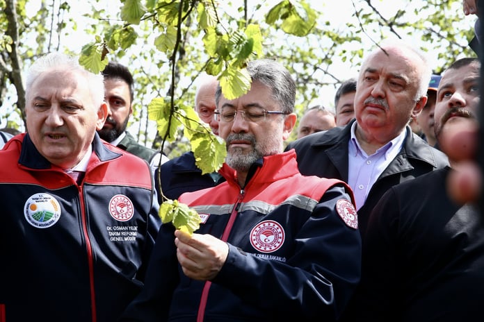 Bakan Yumaklı: Zirai dondan hububat, baklagil ve yağlı tohumlar gibi stratejik ürünler çok etkilenmedi
