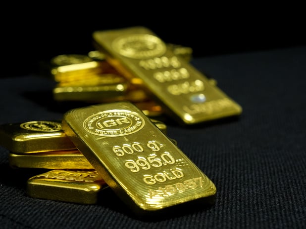 Altının gramı rekora yakın seyrediyor: Ons fiyatı 3500 doları test etti