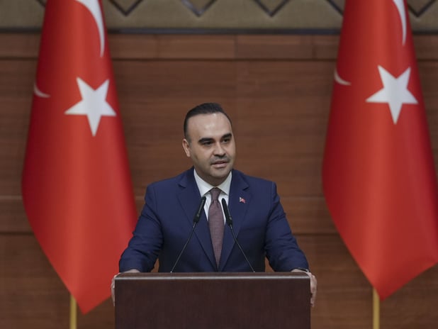 Bakan Kacır: Yeni yatırımlar konusunda güzel haberler duyurmaya devam edeceğiz