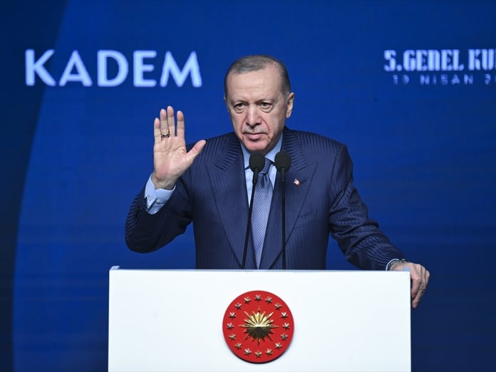 Cumhurbaşkanı Erdoğan: Nüfustaki azalma bir beka sorunudur