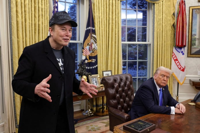 Trump yönetiminde ilk kavga: Elon Musk ile bakanlar birbirine girdi