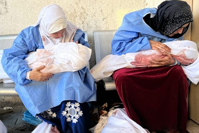 İsrail Gazze'de 10 günde 322 çocuğu öldürdü