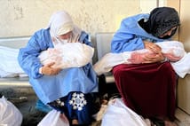 İsrail Gazze'de 10 günde 322 çocuğu öldürdü