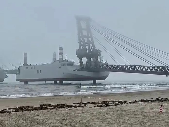 Çin amfibi mavna testlerine devam ediyor