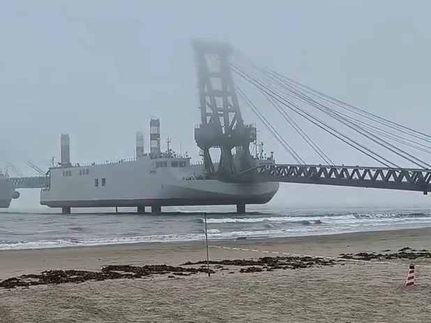 Çin amfibi mavna testlerine devam ediyor