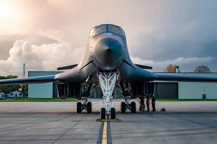 ABD Kore'ye B-1B bombardıman uçaklarını gönderdi