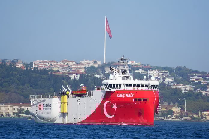 Bakan Bayraktar: Türkiye artık yurt dışında da petrol ve doğal gaz aramacılığında aktif olacak