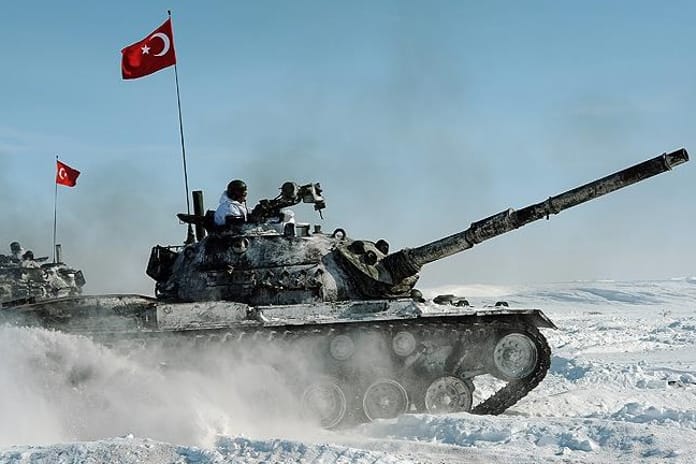 Timothy Ash: Avrupa, Türkiye’yi savunma mimarisine dahil etmeli